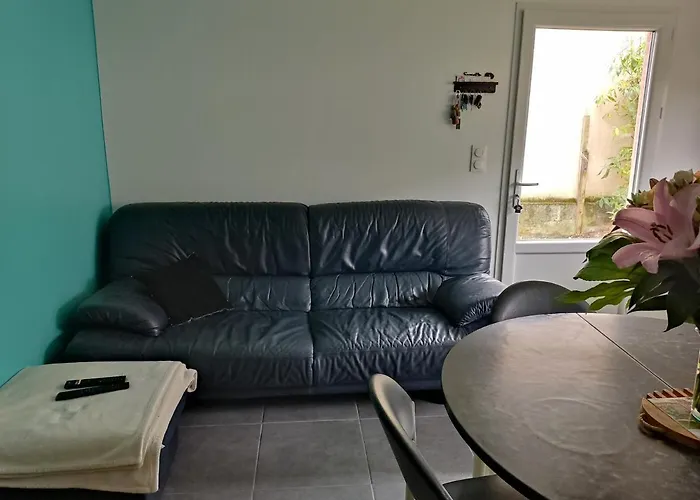 Maisonnette Cosy Bien Situee